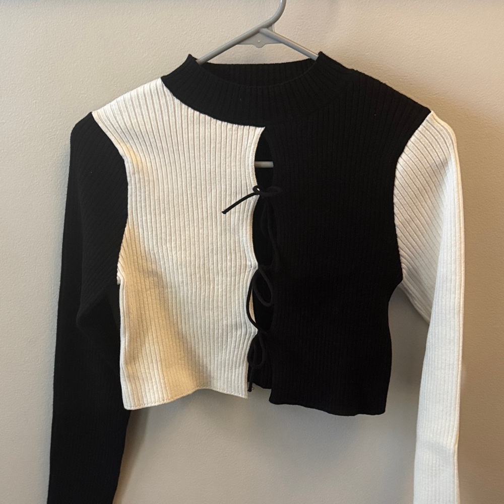 Zara Black and White Lace-Up Crop Top